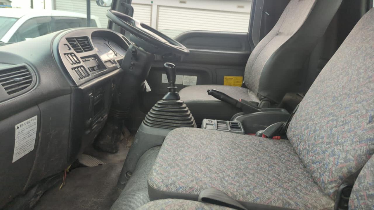2004 ISUZU FORWARD Dump